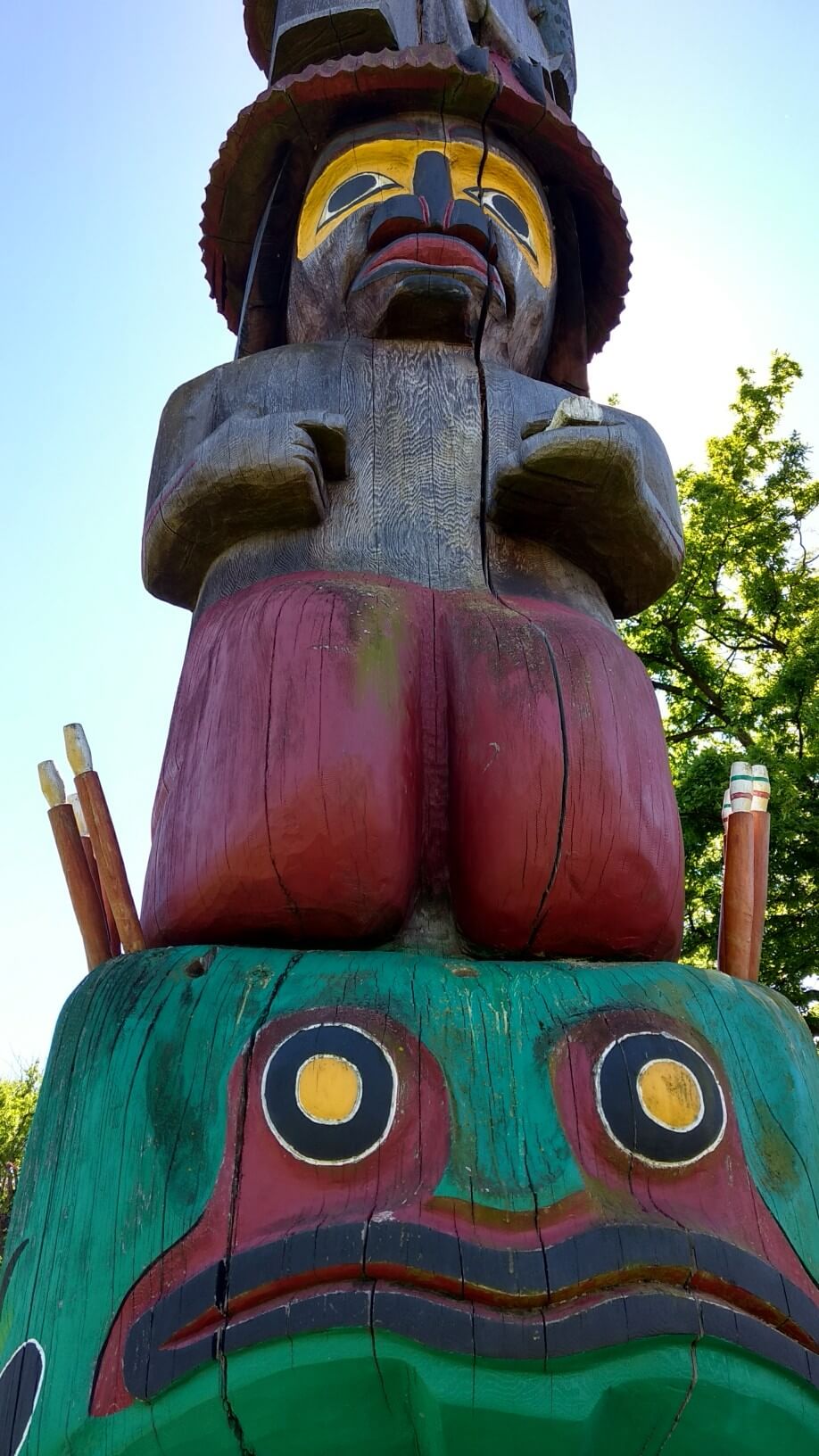 Un des nombreux totems de la province